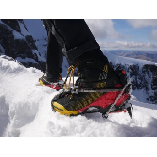 მთის ფეხსაცმელი La Sportiva Aequilibrium ST GTX Black/Yellow